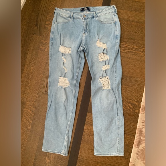 HOLLISTER Low Rise Boyfriend Light Wash Distressed Women’s Jeans Size 32” Waist - Picture 3 of 10